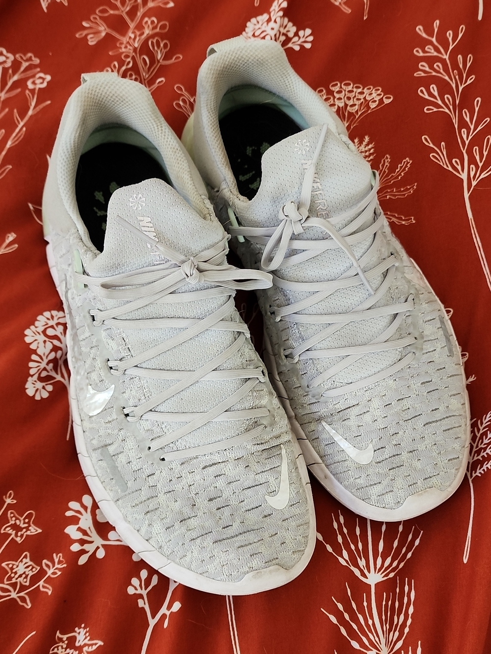 Nike Mint Knit Running Shoes